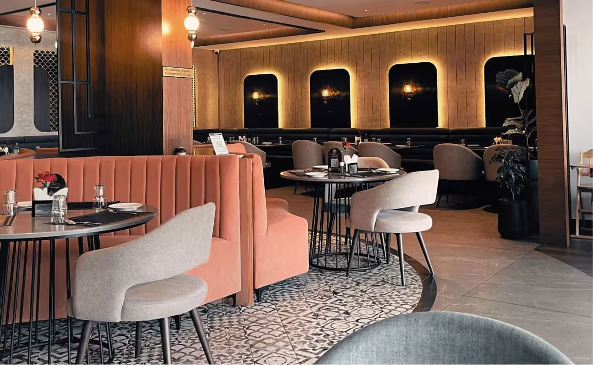 Eco-Luxury: The Rise of Sustainable Opulence in Hotel Design